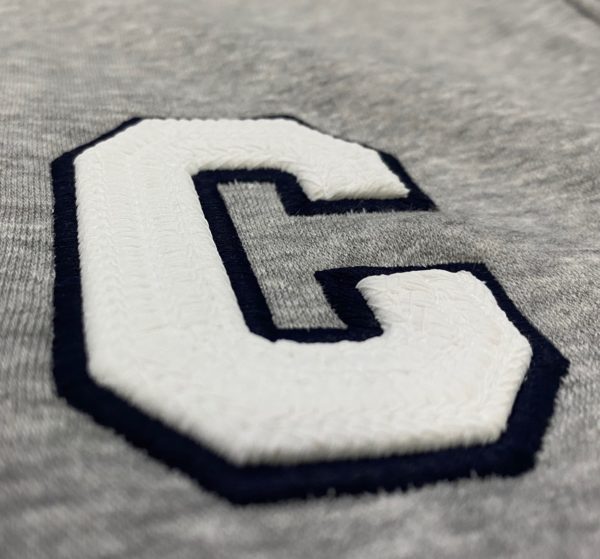 sudaderainicialesgris3bordado2